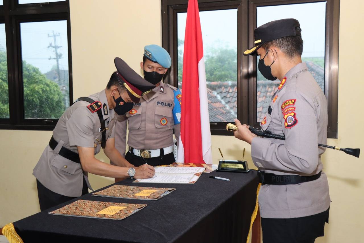 Empat Perwira Polisi Duduki Jabatan Baru - Media Fakta9