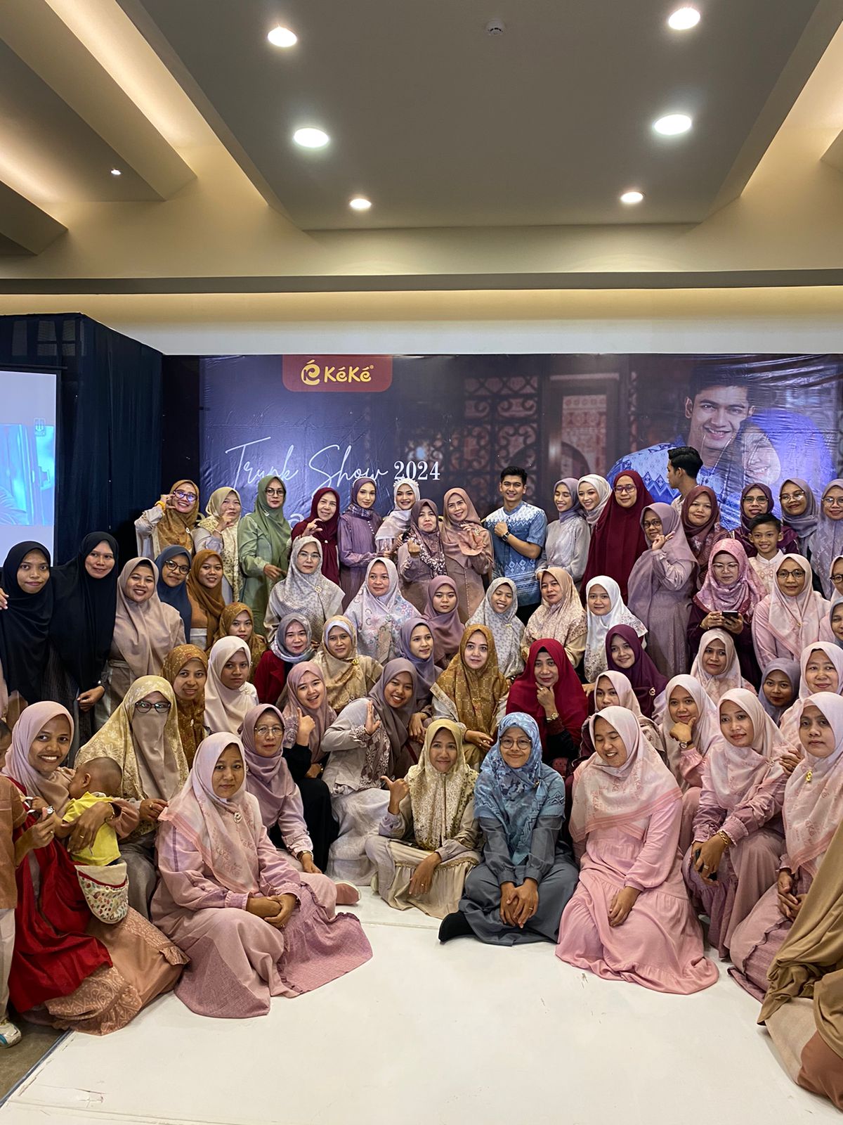 Ria Ricis dan Teuku Ryan Menjadi Brand Ambassador Trunk Show Keke ...