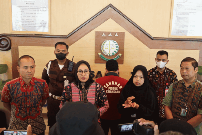 kejaksaan-tinggi-diy-tahan-tersangka-ans-dalam-perkara-mafia-tanah-caturtunggal-kab-sleman-news-7c521e4476688ce920cdde66f9f0560c