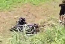 Tabrakan Dengan Truck Tronton, Honda PCX Masuk Jurang Bersama Pengendaranya