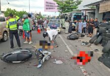 Adu Banteng Antara Honda Beat Dengan Scoopy di Jalan Wonosari, Dua Orang Dilarikan ke Rumah Sakit