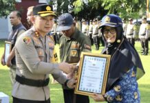 Polres Gunungkidul Salurkan Puluhan Juta Zakat Fitrah dan Beri Penghargaan Warga Inspiratif