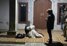 Viral!! “Pocong” Masuk Pekerangan Rumah Warga Patuk Tanpa Ijin