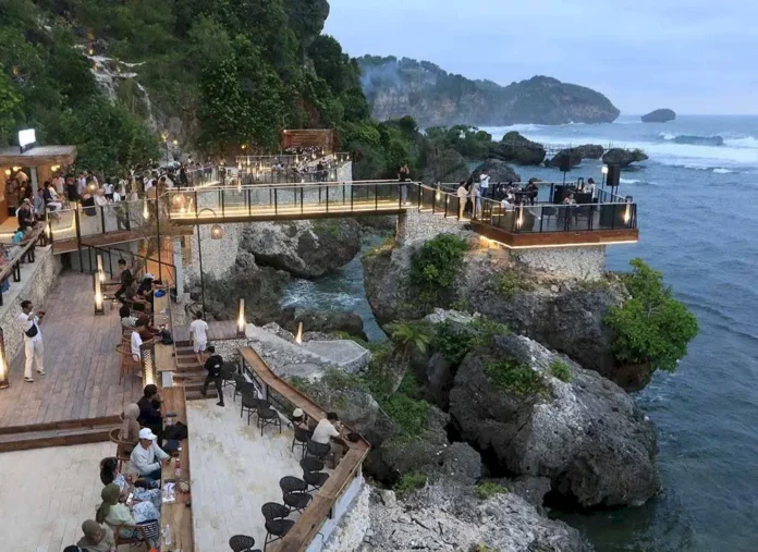 on-the-rock-drini-destinasi-wisata-jogja-yang-lagi-viral-66.jpeg
