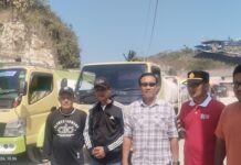 On The Rock Gunungkidul Bagikan 100 Tangki Air Bersih ke Warga Banjarejo