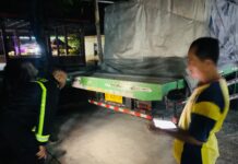 Pemotor Tabrak Bokong Truk Tronton di Bedoyo, Warga Balong Terkapar di Jalan